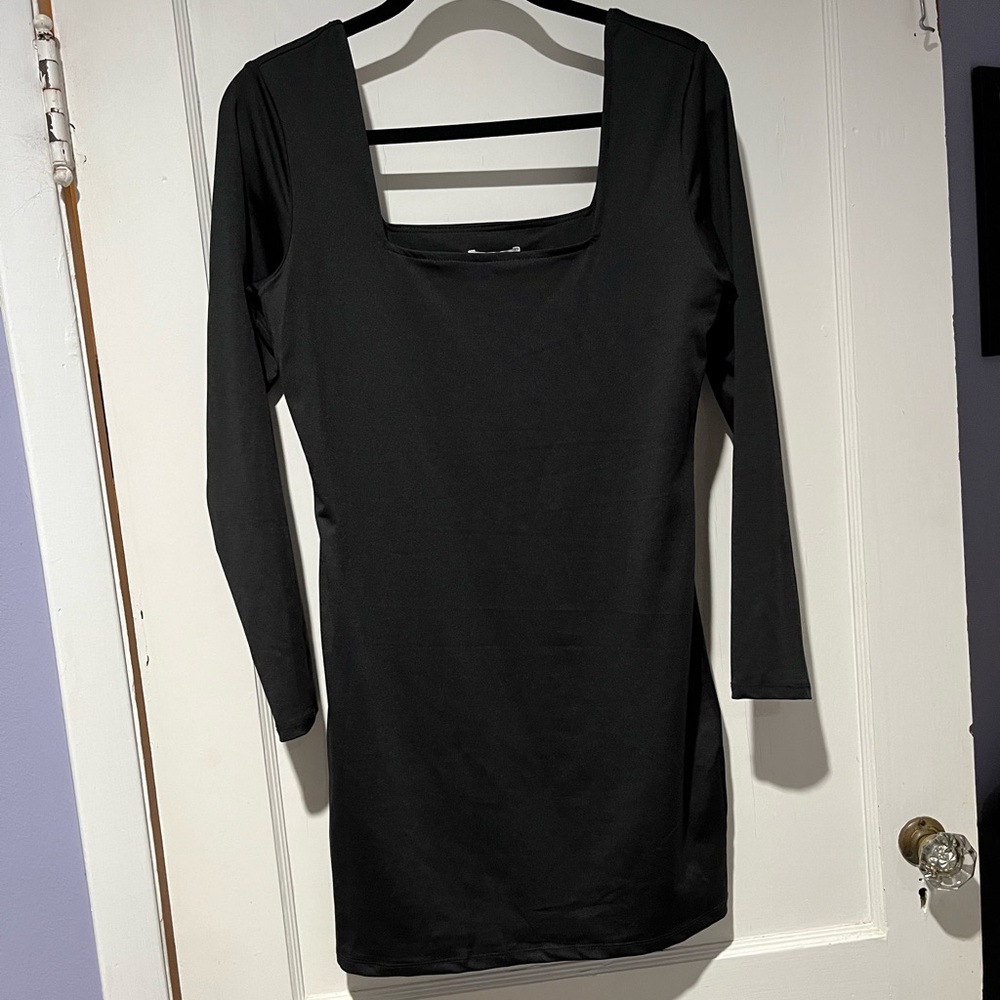 BAR III BLACK DRESS (MEDIUM)